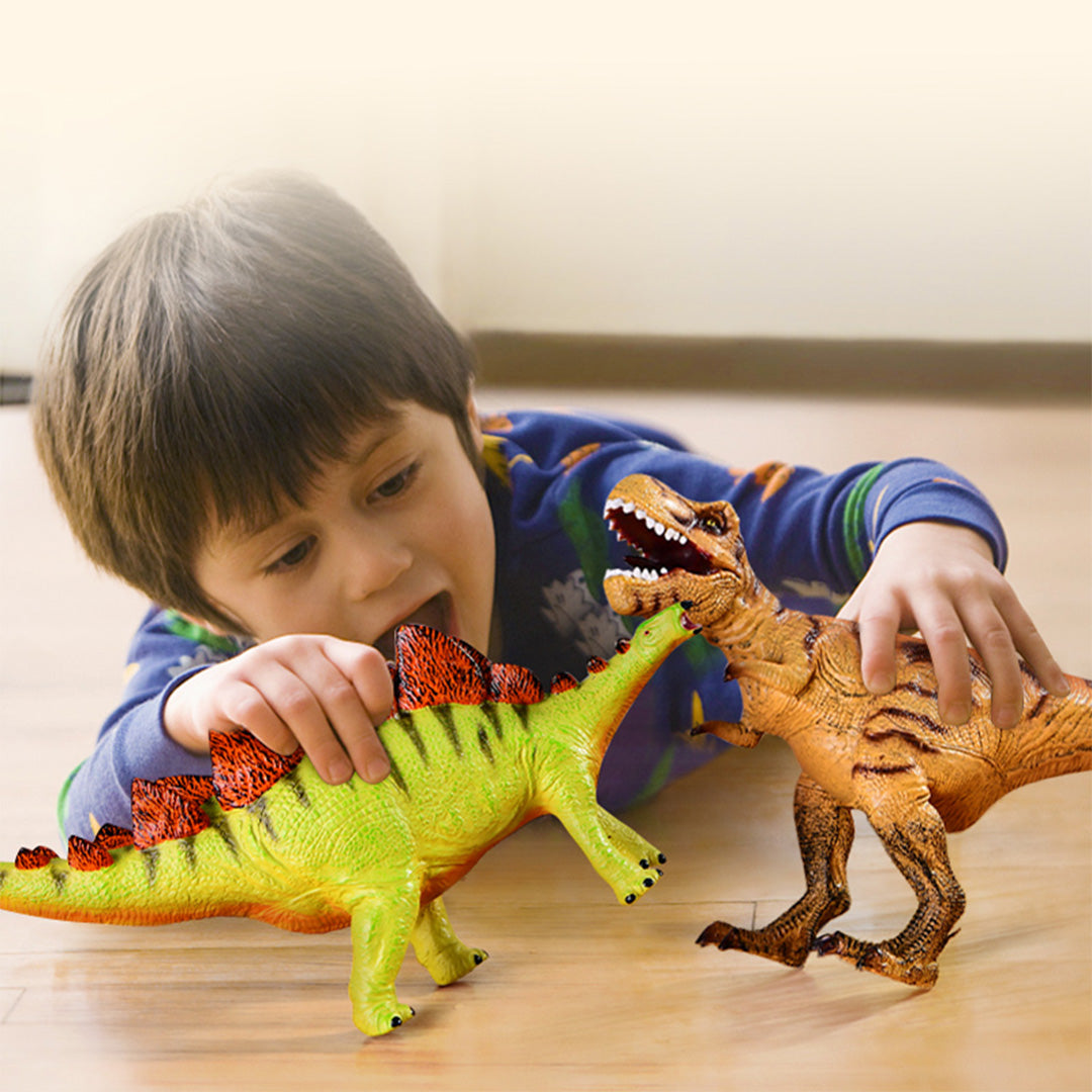 Large simulation T-Rex dinosaur model