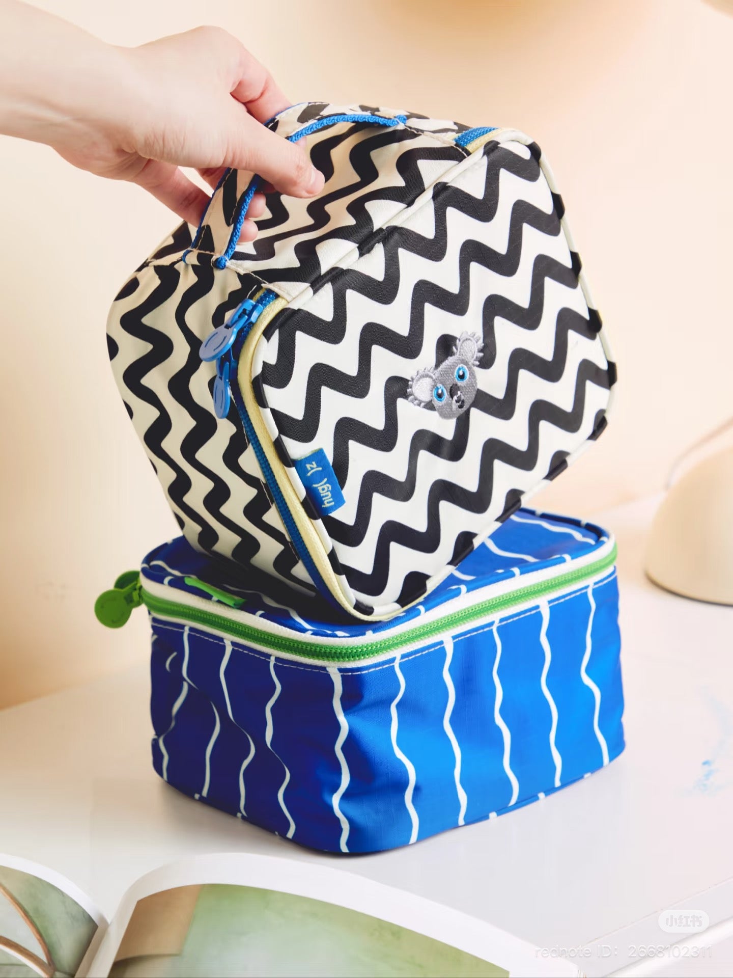 Daugiafunkcinis dėklas B&amp;W Koala